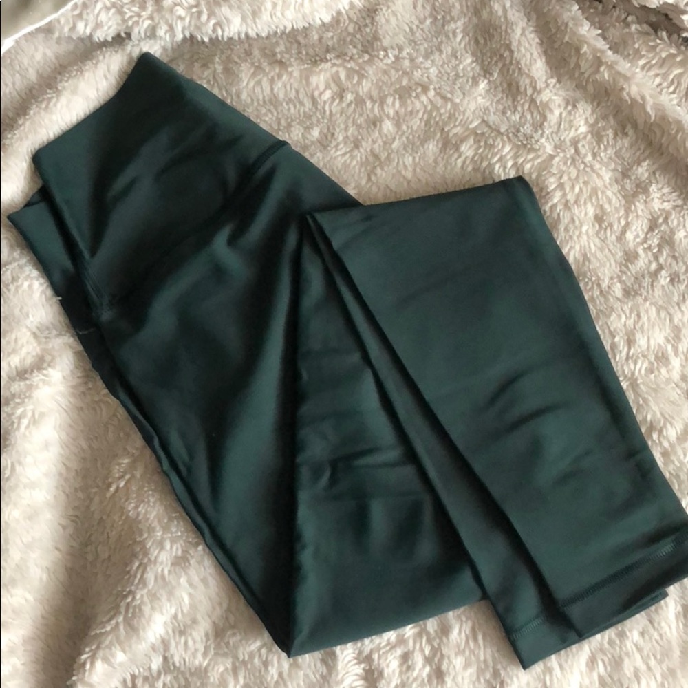 Lululemon vintage Shine Tight in Fuel Green